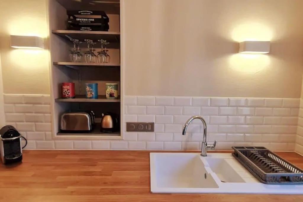 Le 56 Faubourg - Proche Centre - Parking Gratuit Apartman Beaune  Kültér fotó