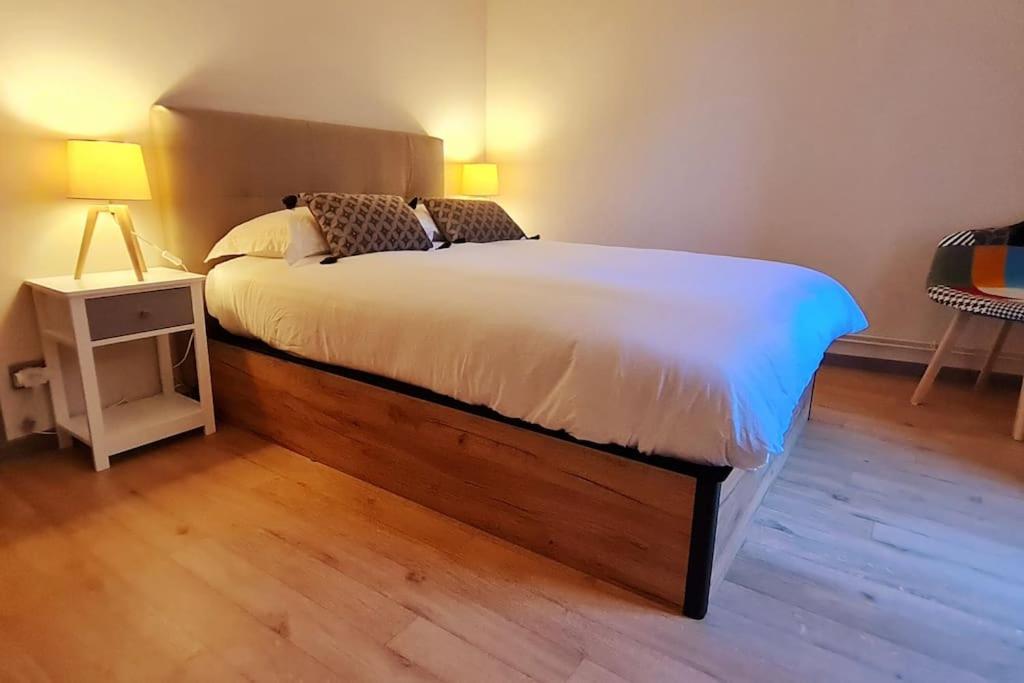 Le 56 Faubourg - Proche Centre - Parking Gratuit Apartman Beaune  Kültér fotó