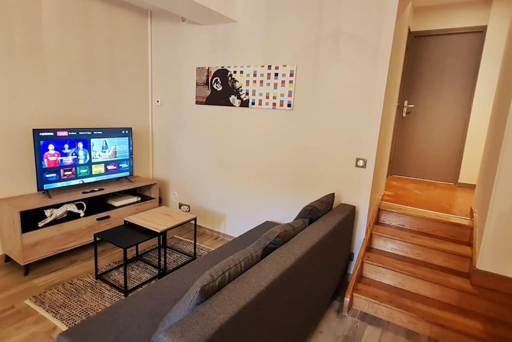 Le 56 Faubourg - Proche Centre - Parking Gratuit Apartman Beaune  Kültér fotó